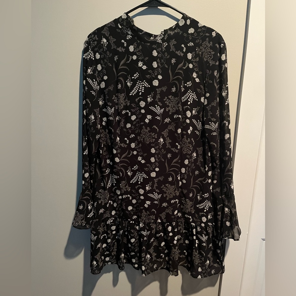 H&M Longe Sleeved Floral Mini Dress - 14